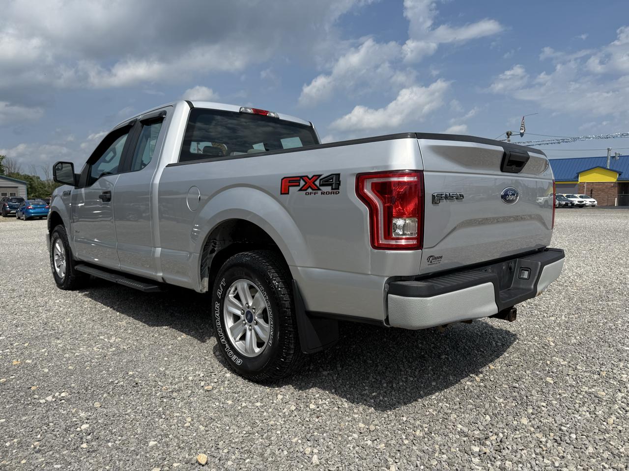 Ford F-150 XL SuperCab 6.5-ft. Bed 4WD 2017