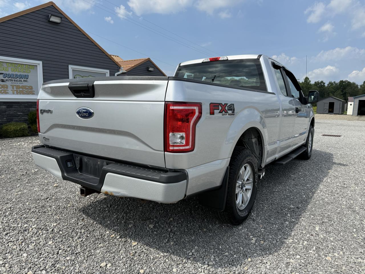 Ford F-150 XL SuperCab 6.5-ft. Bed 4WD 2017