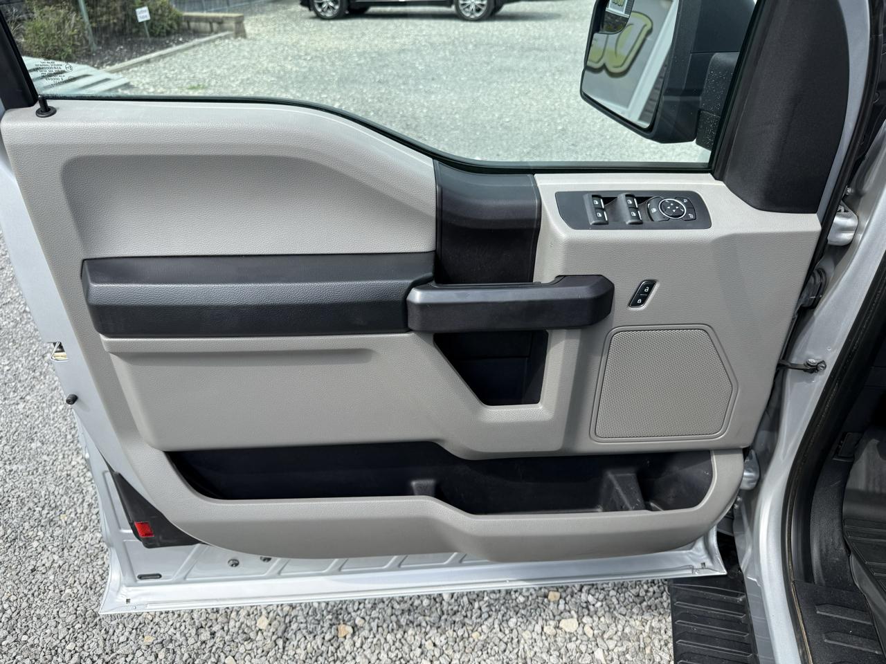 Ford F-150 XL SuperCab 6.5-ft. Bed 4WD 2017