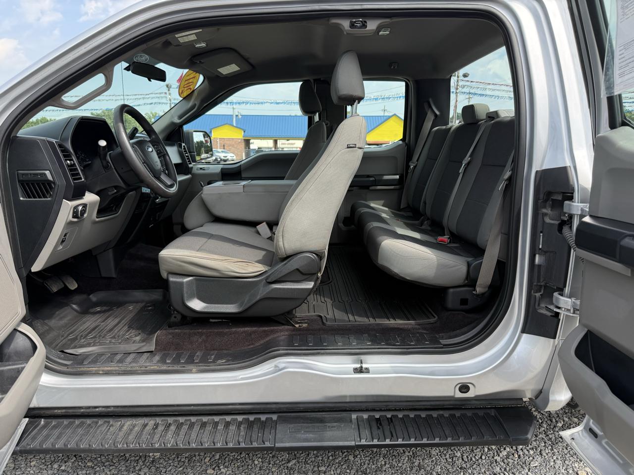 Ford F-150 XL SuperCab 6.5-ft. Bed 4WD 2017