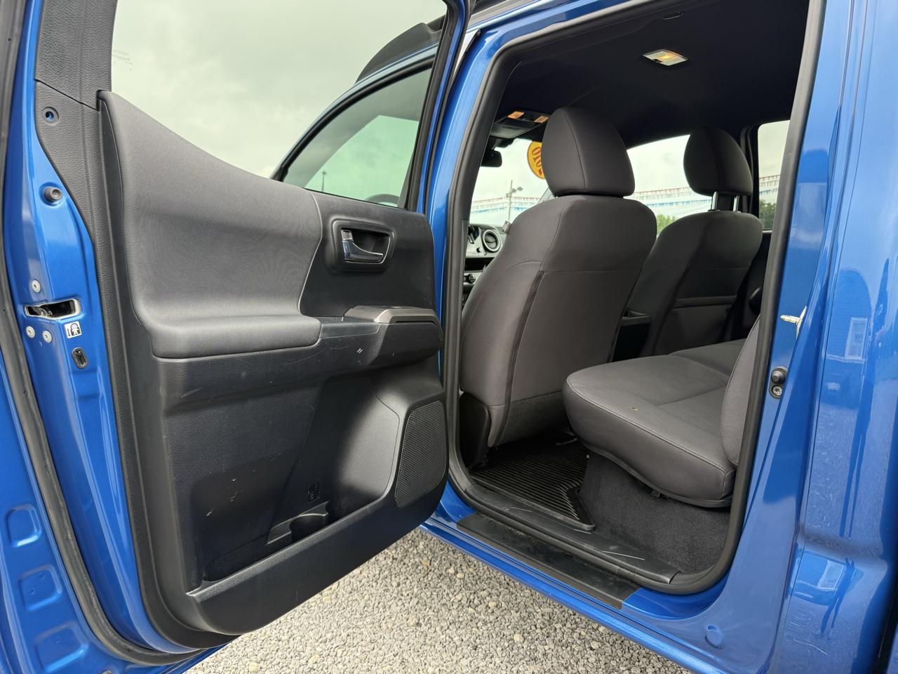 Toyota Tacoma TRD Sport Double Cab 6' Bed V6 4x4 AT (Natl) 2018