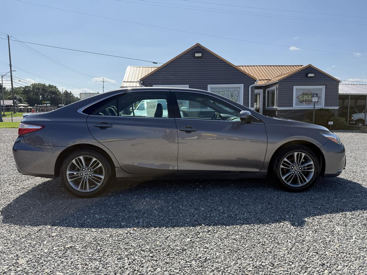 Toyota Camry SE 2015