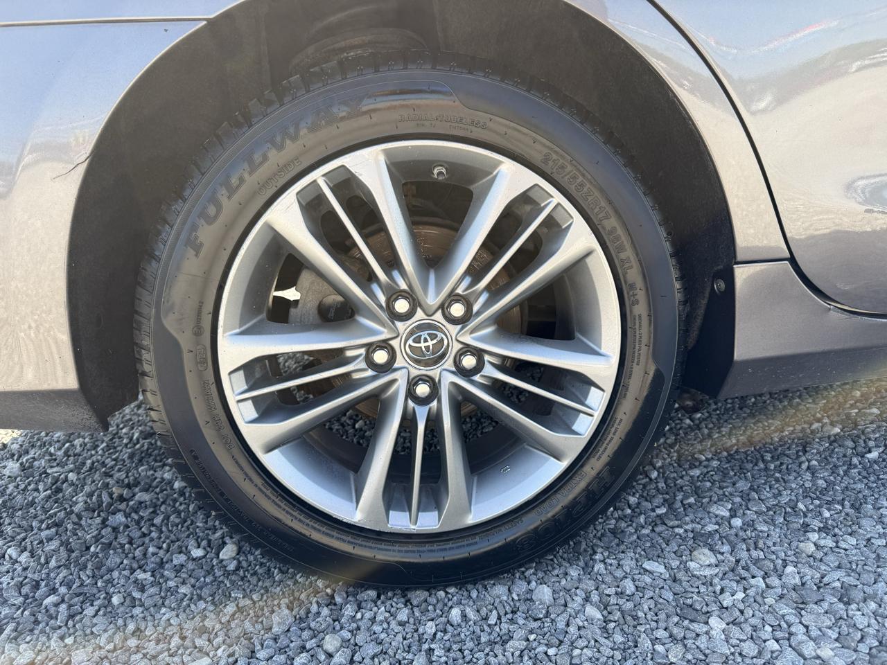Toyota Camry SE 2015