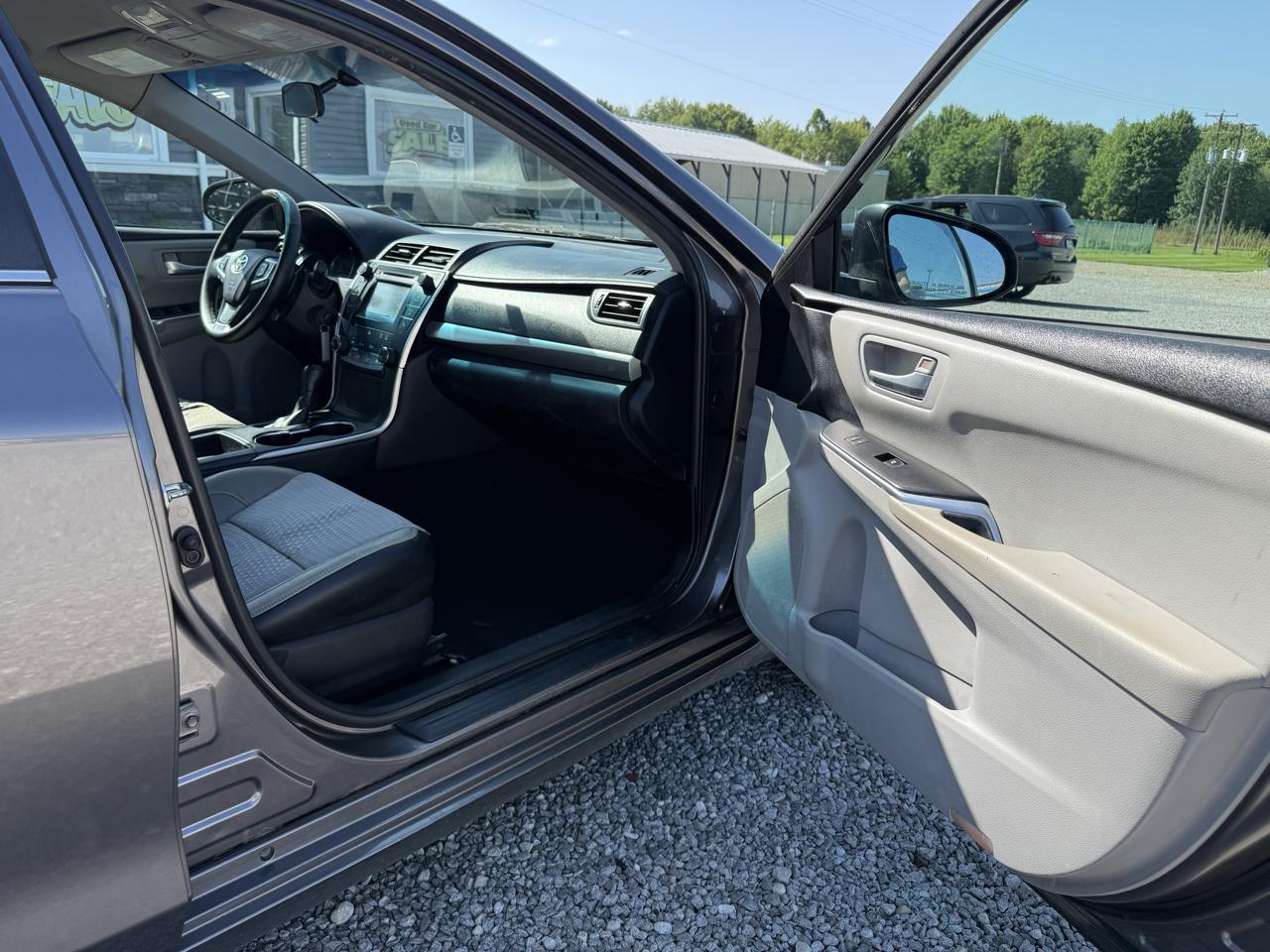 Toyota Camry SE 2015