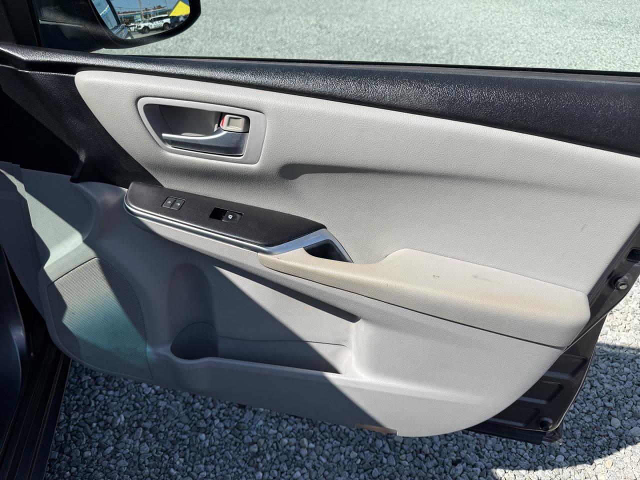 Toyota Camry SE 2015
