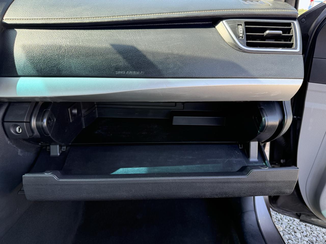 Toyota Camry SE 2015