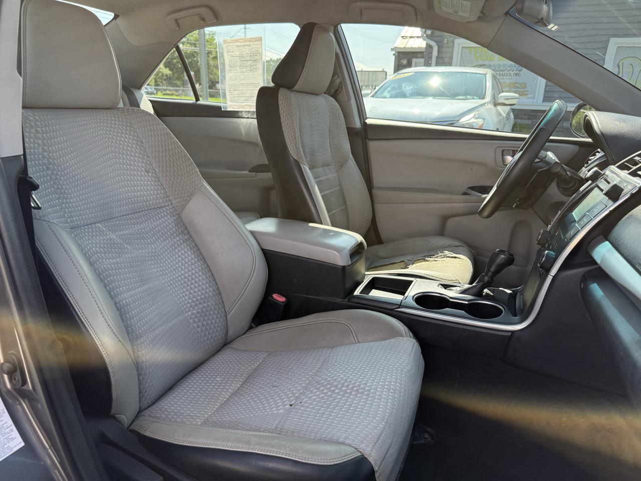 Toyota Camry SE 2015