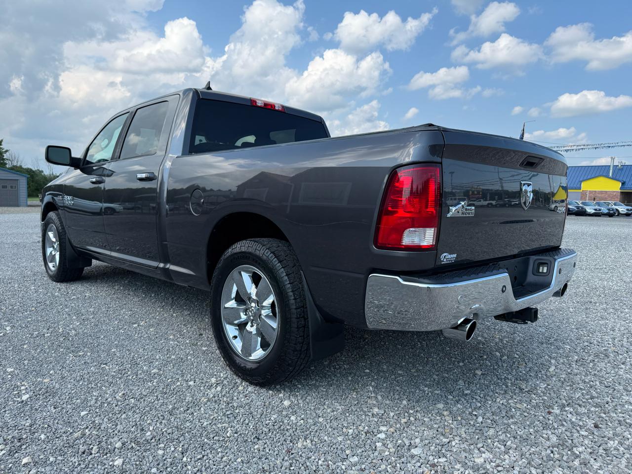 RAM 1500 4WD Crew Cab 140.5" Big Horn 2017