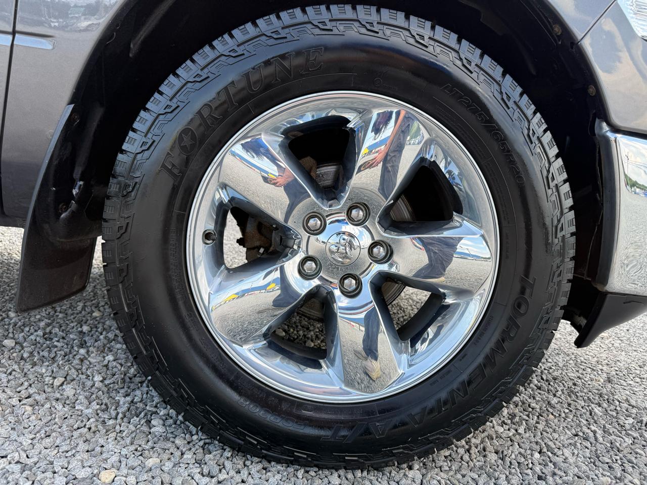 RAM 1500 4WD Crew Cab 140.5" Big Horn 2017