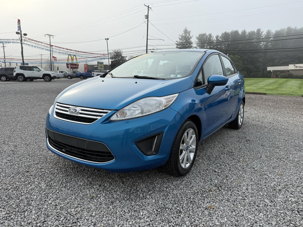 Ford Fiesta SE Sedan 2012