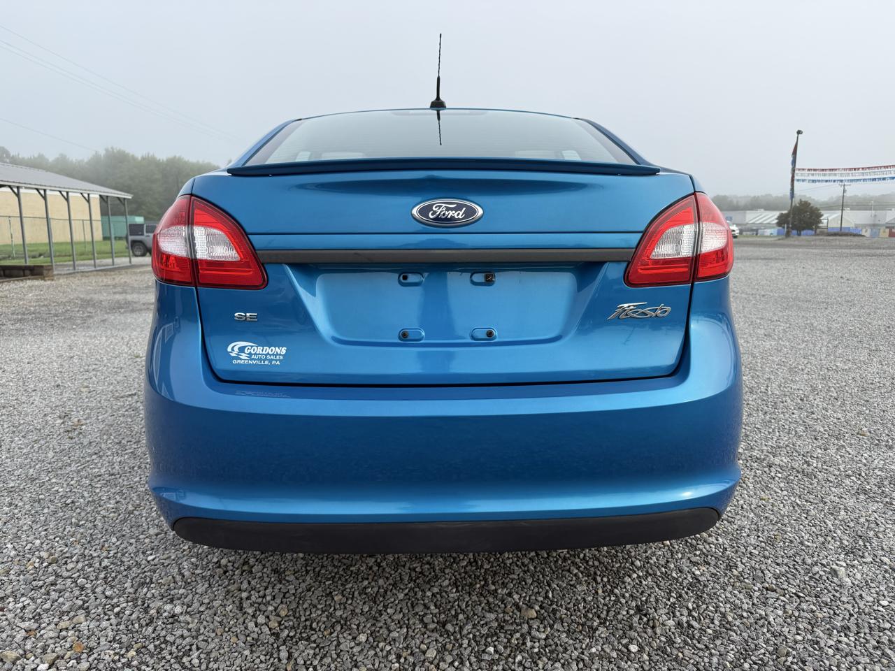 Ford Fiesta SE Sedan 2012