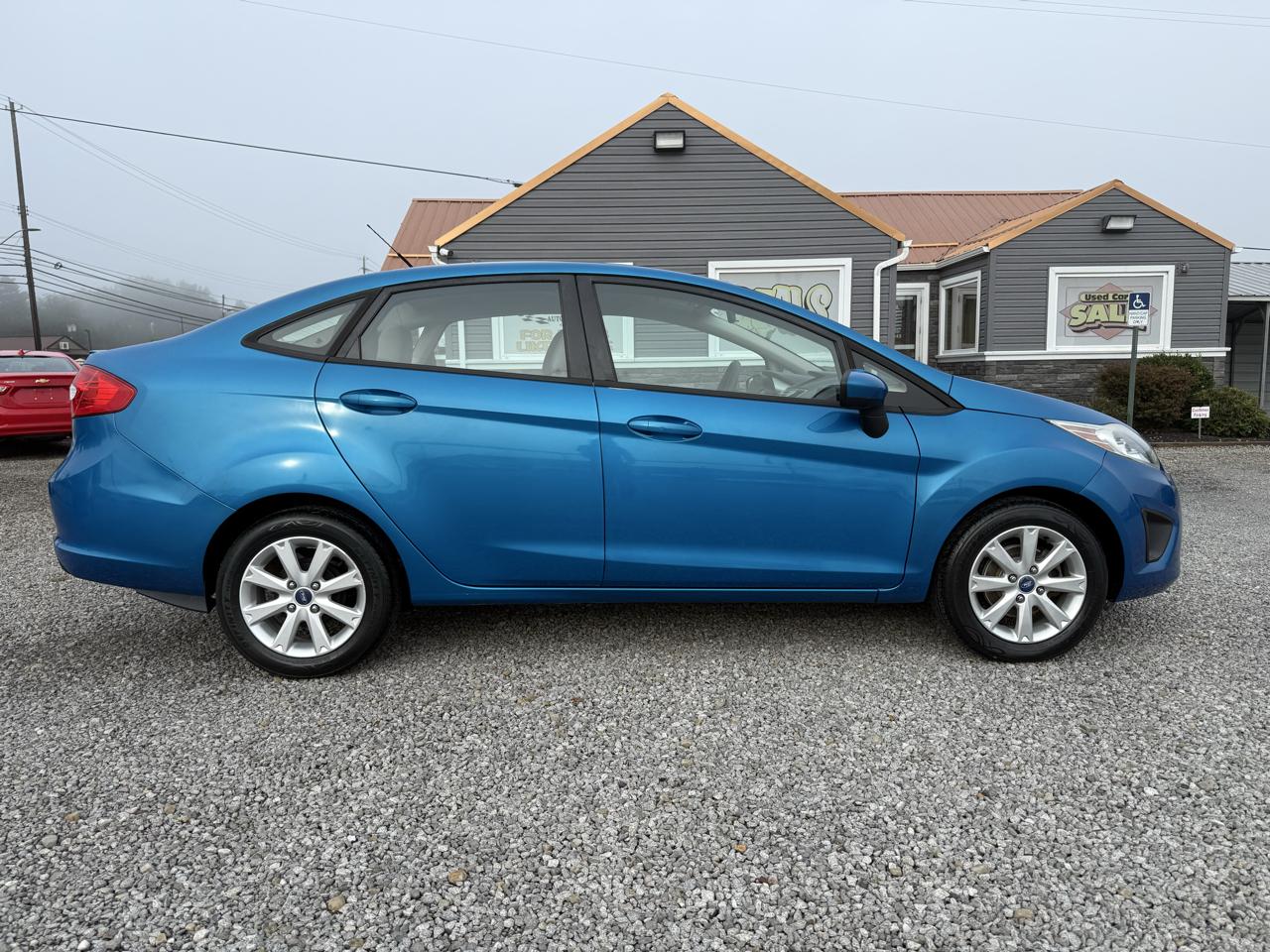 Ford Fiesta SE Sedan 2012