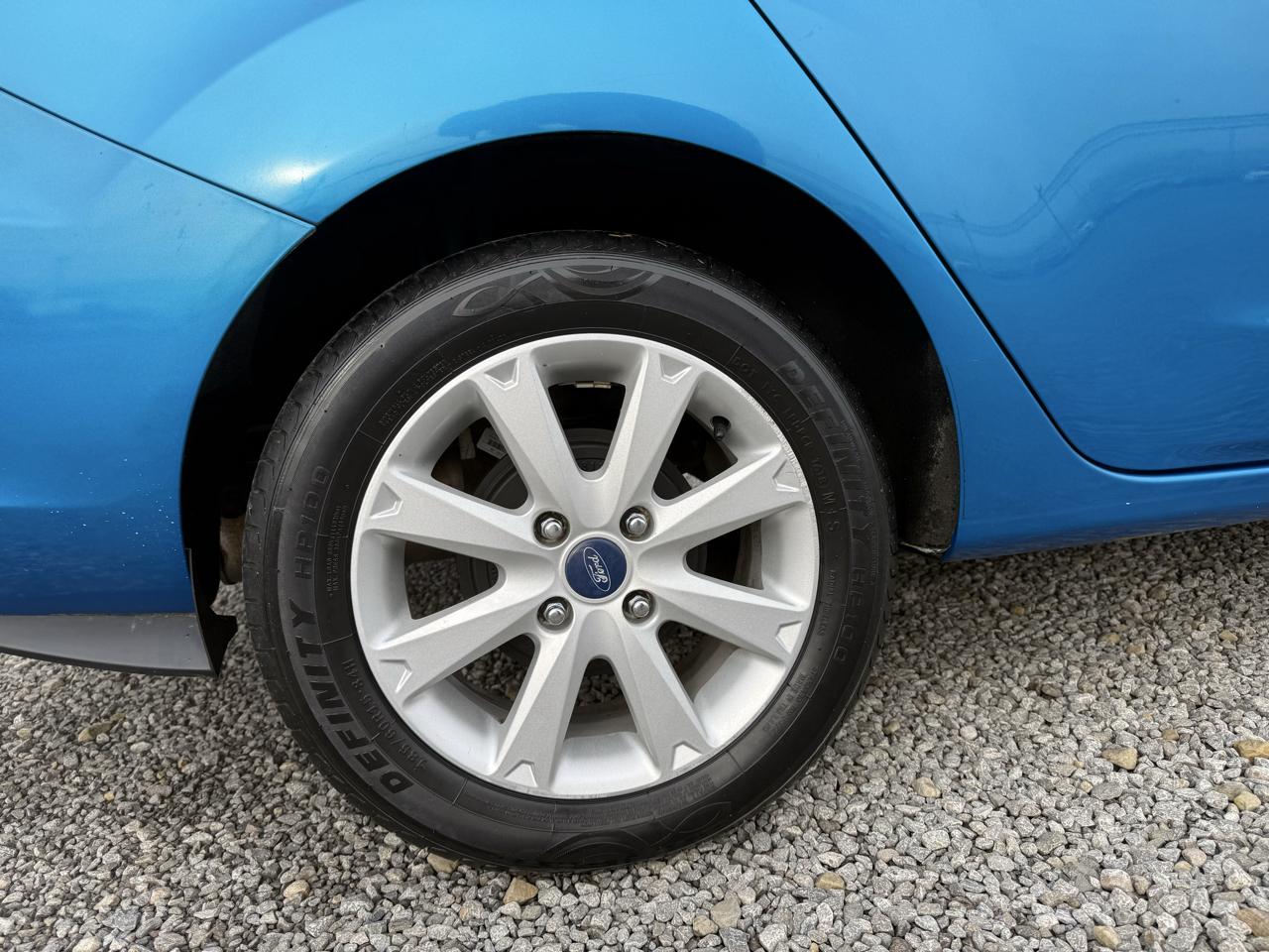 Ford Fiesta SE Sedan 2012