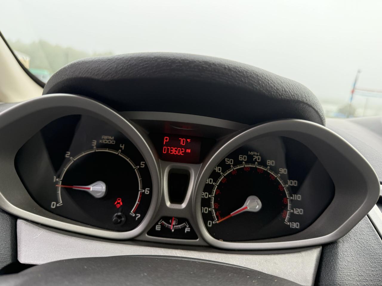 Ford Fiesta SE Sedan 2012
