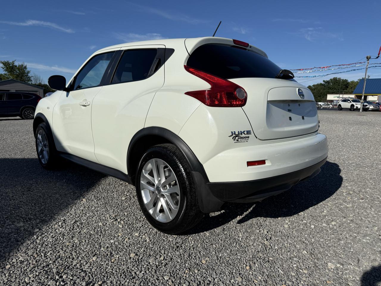Nissan Juke SV AWD 2012