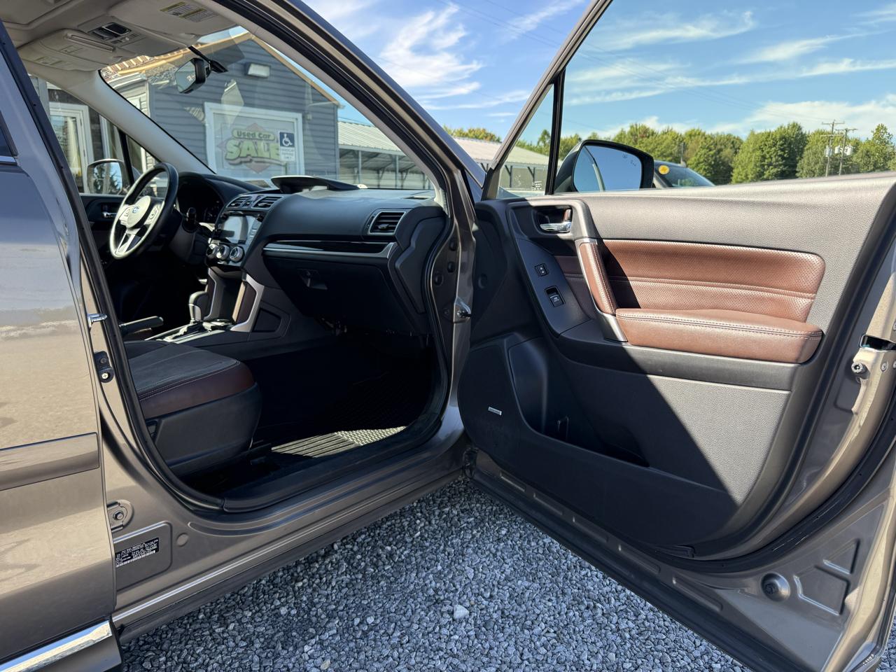 Subaru Forester 2.5i Touring 2017