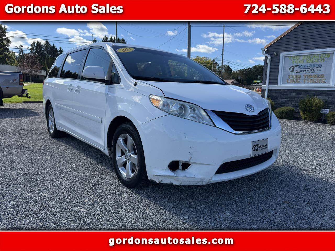 2011 Toyota Sienna LE 8-Pass V6
