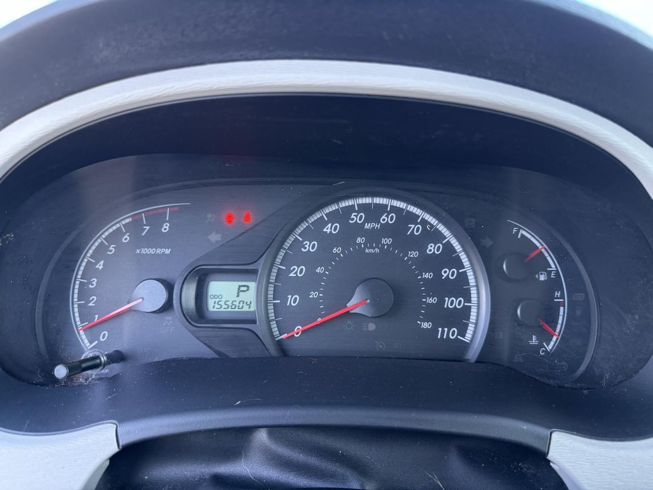 Toyota Sienna LE 8-Pass V6 2011