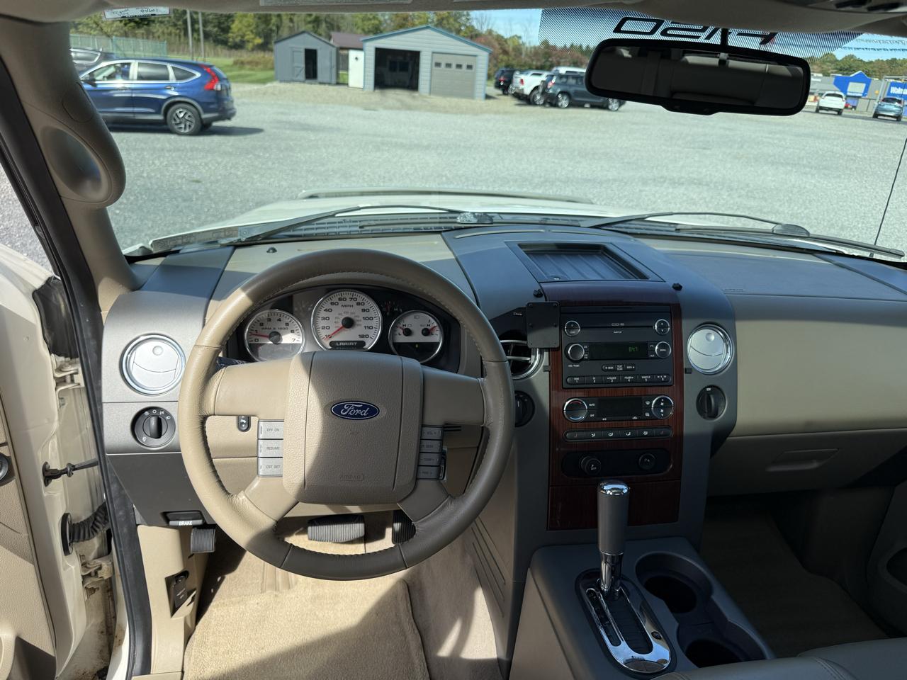 Ford F-150 SuperCrew Crew Cab 139" XLT 4WD 2008