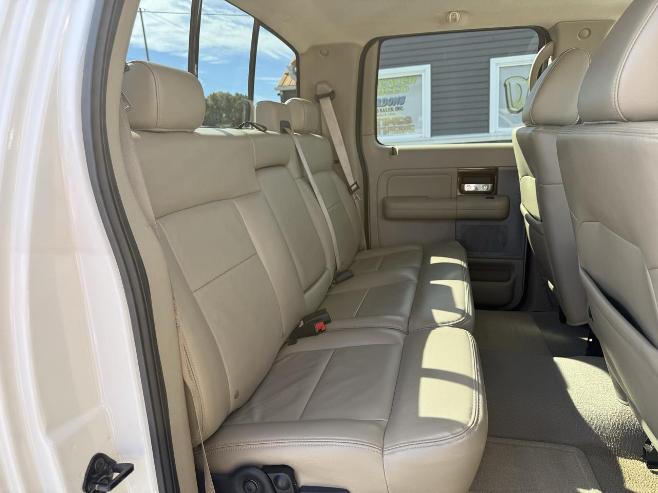 Ford F-150 SuperCrew Crew Cab 139" XLT 4WD 2008