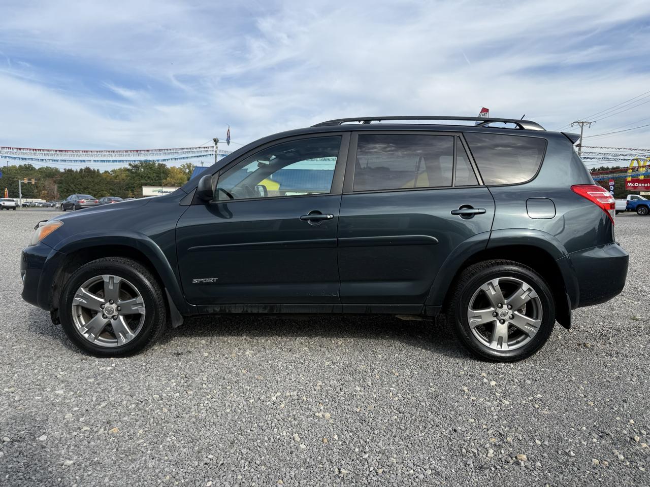 Toyota RAV4 4dr Sport 4-cyl 4WD (Natl) 2012