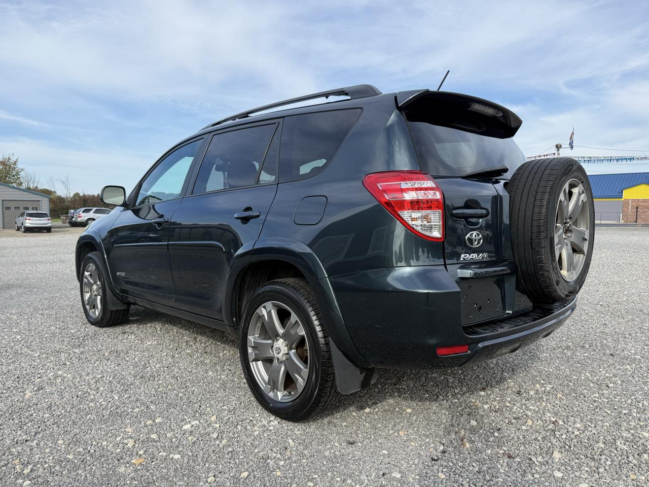 Toyota RAV4 4dr Sport 4-cyl 4WD (Natl) 2012