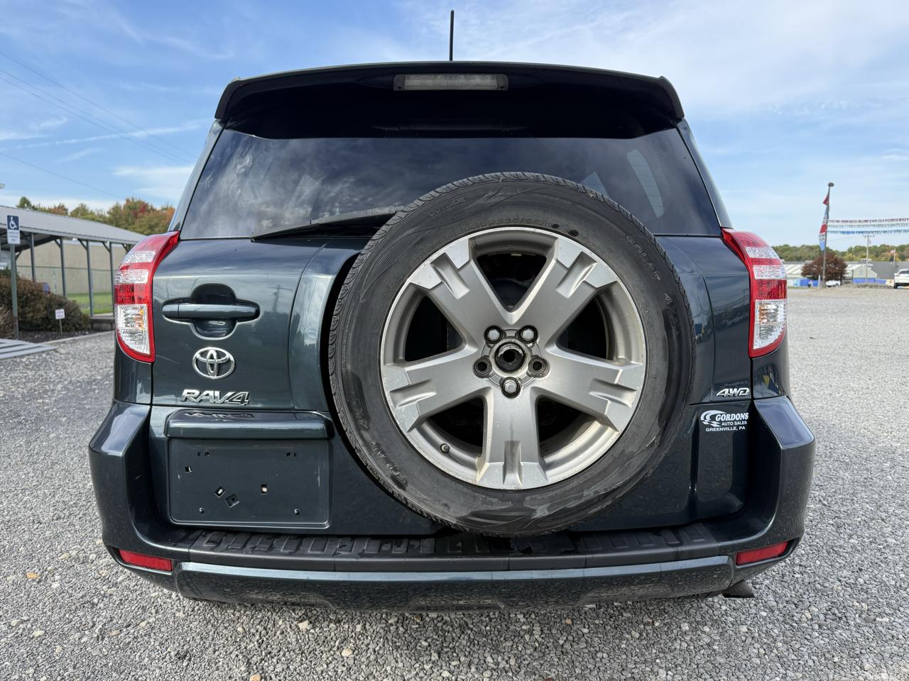 Toyota RAV4 4dr Sport 4-cyl 4WD (Natl) 2012