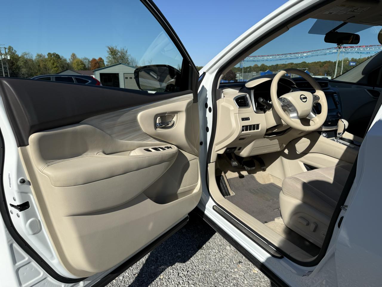 Nissan Murano AWD SV 2015