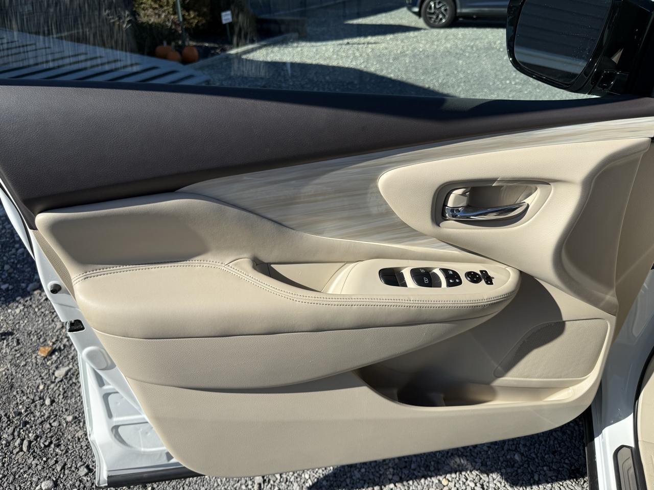 Nissan Murano AWD SV 2015