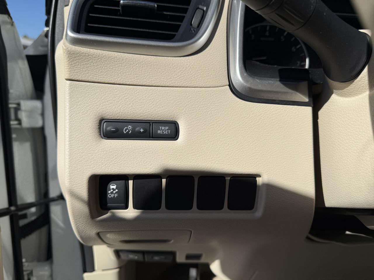 Nissan Murano AWD SV 2015