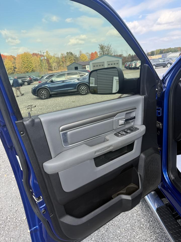 Dodge Ram 1500  2014