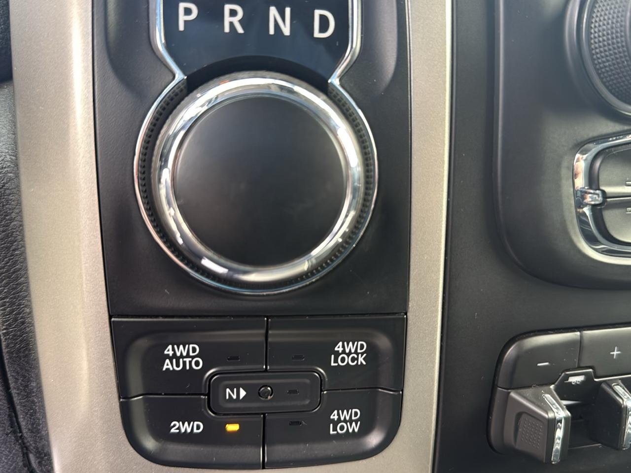 RAM 1500 Big Horn 4x4 Crew Cab 5'7" Box 2014