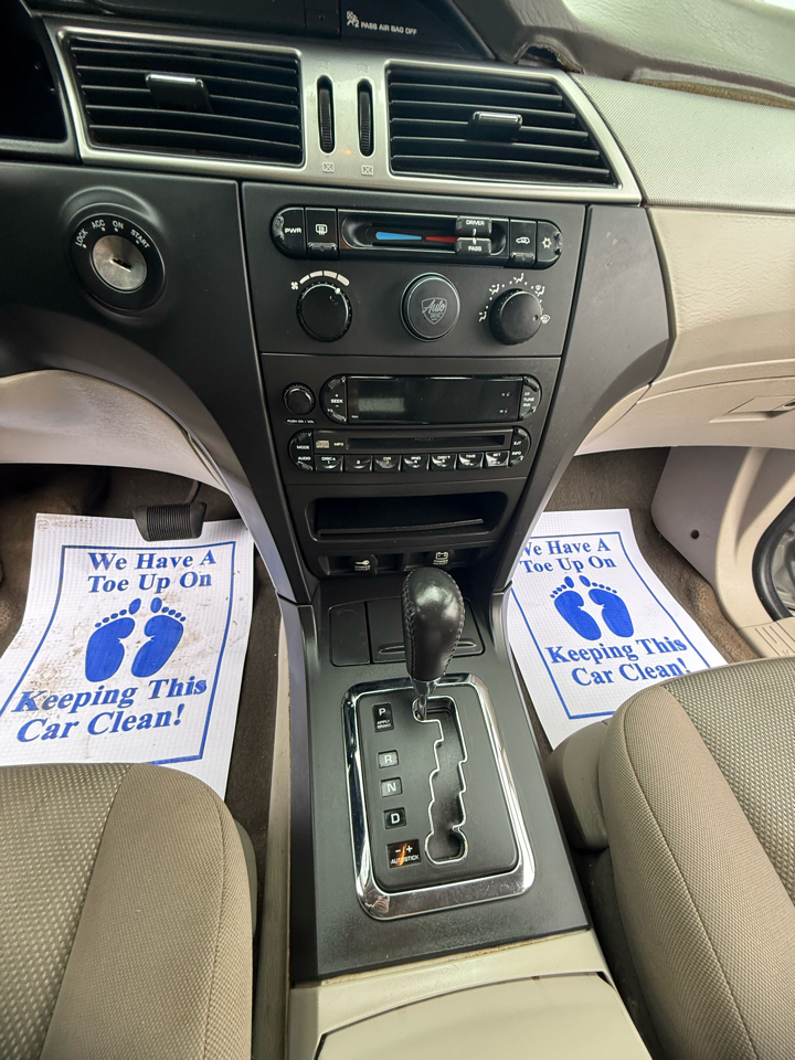 Chrysler Pacifica FWD 2006