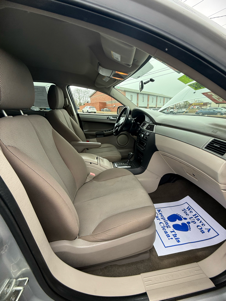 Chrysler Pacifica FWD 2006