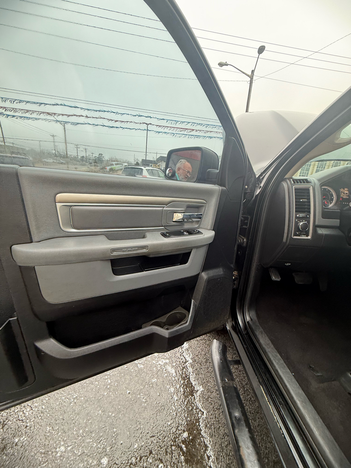 Dodge Ram 1500  2013