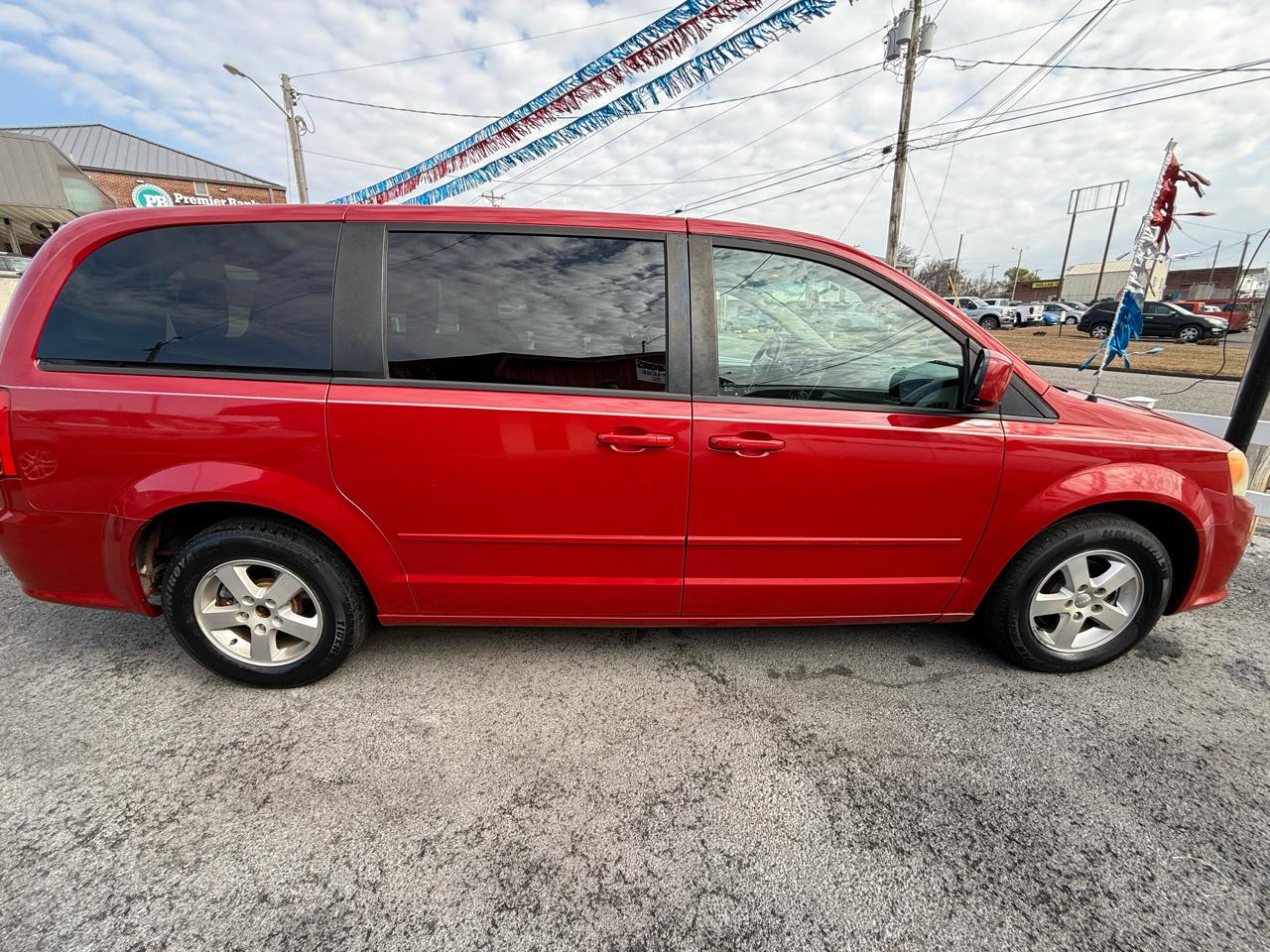 Dodge Grand Caravan 4dr SXT 2013