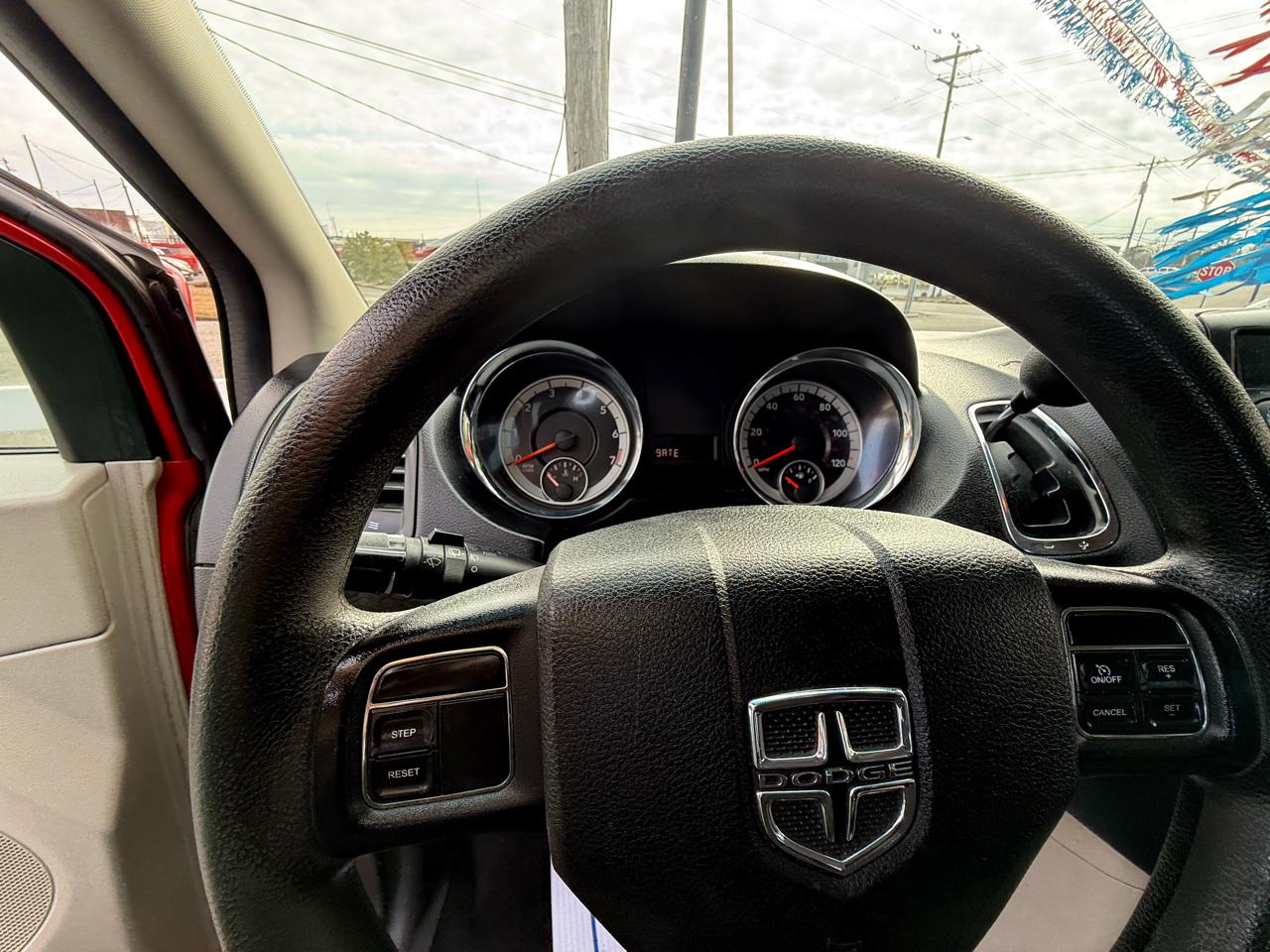 Dodge Grand Caravan 4dr SXT 2013