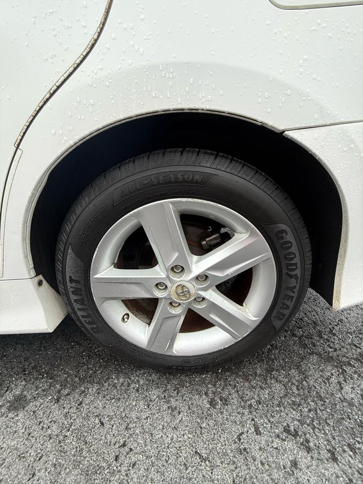 Toyota Camry SE 2012