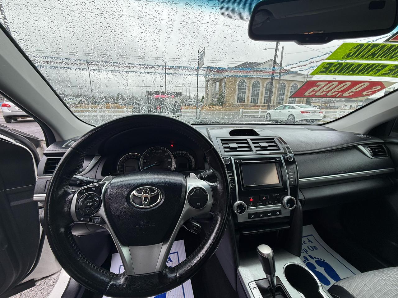 Toyota Camry SE 2012