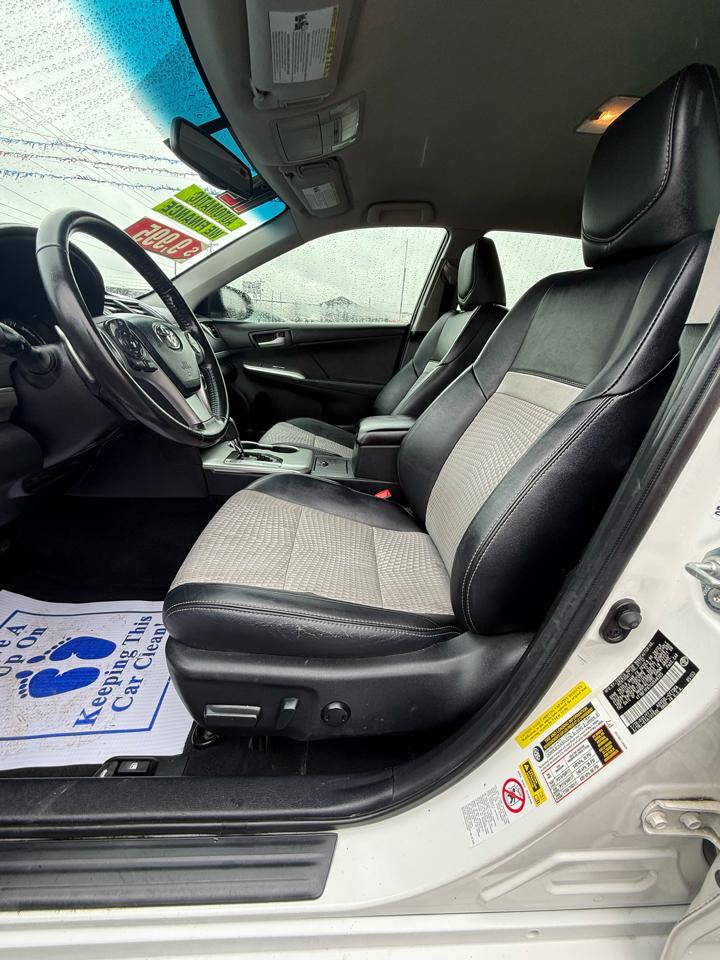 Toyota Camry SE 2012