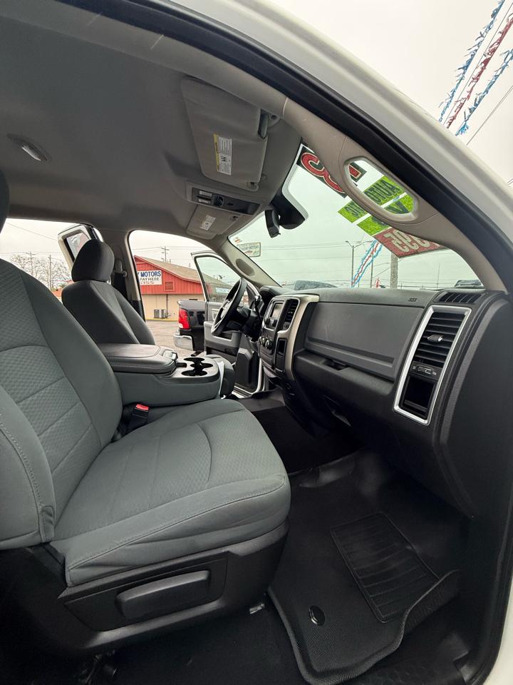 Dodge Ram 1500  2013