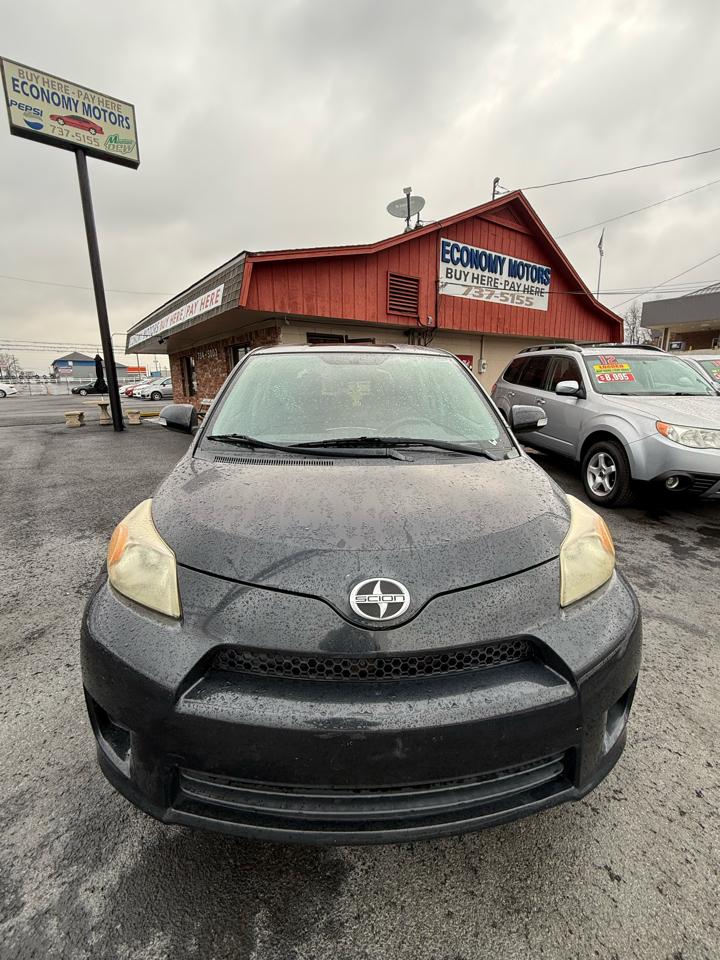 Scion xD 5-Door Hatchback 4-Spd AT 2013