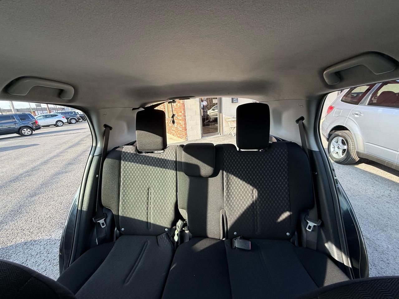 Scion xD 5-Door Hatchback 4-Spd AT 2013