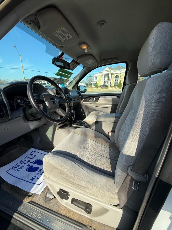 GMC Envoy SLE 2WD 2006