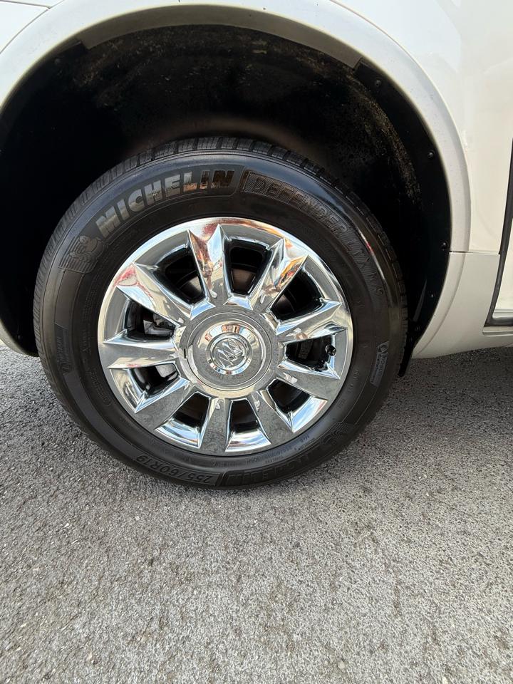 Buick Enclave Leather FWD 2012