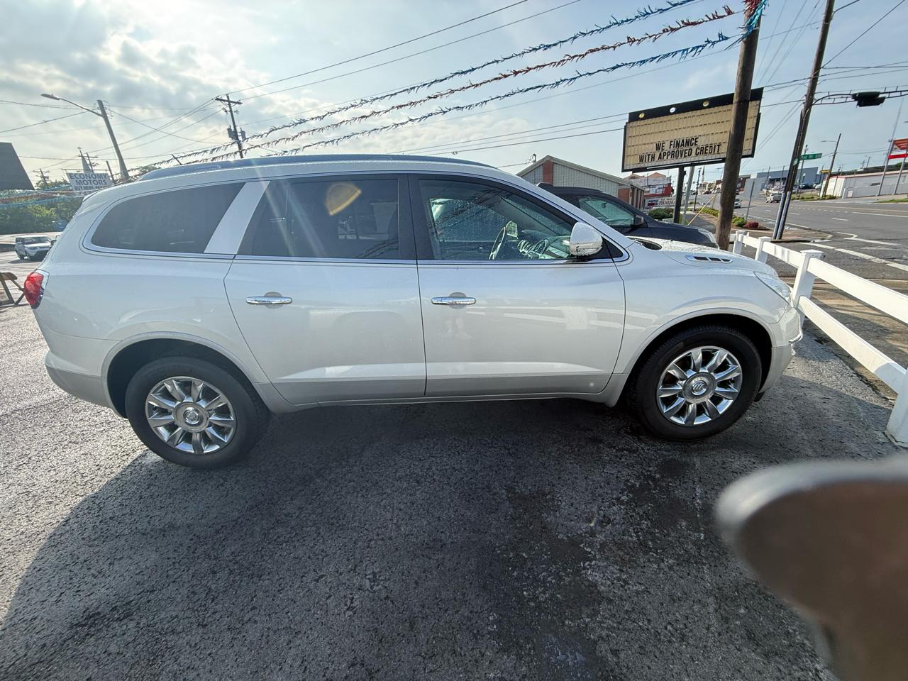 Buick Enclave Leather FWD 2012