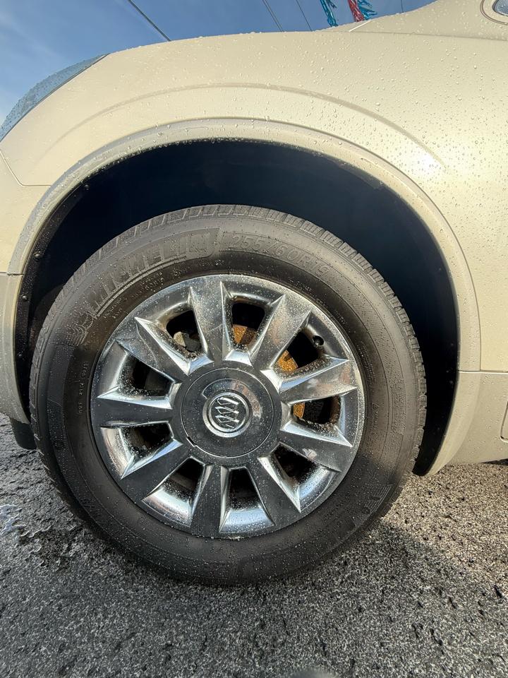 Buick Enclave Leather FWD 2012