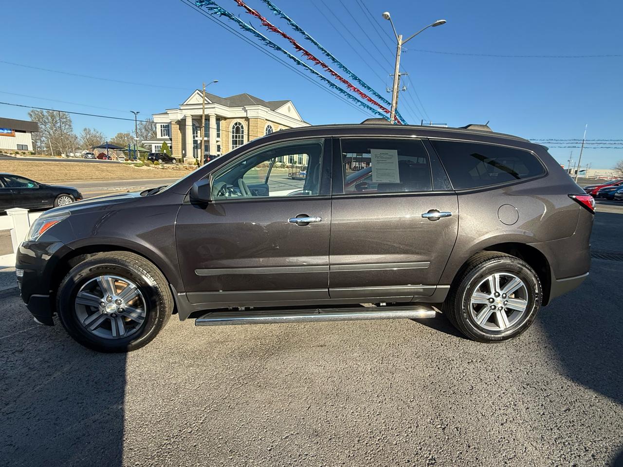 2017 Chevrolet Traverse LS FWD