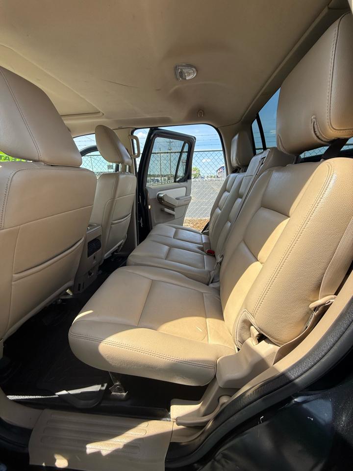 Ford Explorer Sport Trac Limited 4.6L 2WD 2009