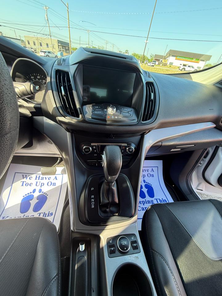 Ford Escape SE FWD 2016